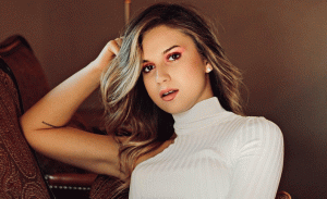 ECE MUMAY "SANATIN AHLAKLA ALAKASI YOKTUR"