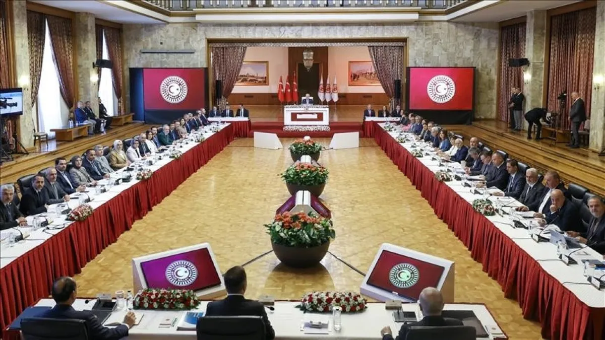 - CHP’den İmralı Kararı: “Heyete Üye Vermeyeceğiz”