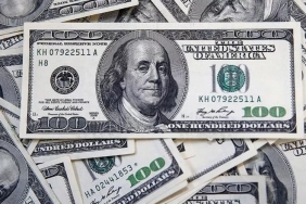 yil-sonu-dolar-kuru-beklentileri-geriledi-10590