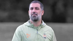 17646762792063139355