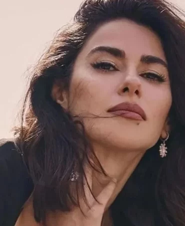 nesrin-cavadzadenin-azeri-girl-paylasimi-tepki-cekti