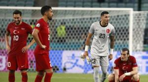 turkiyeye-galler-soku-umutlarimiz-mucizelere-kaldi-euro-2020-a-kumesi-5ELYhZrD.jpg