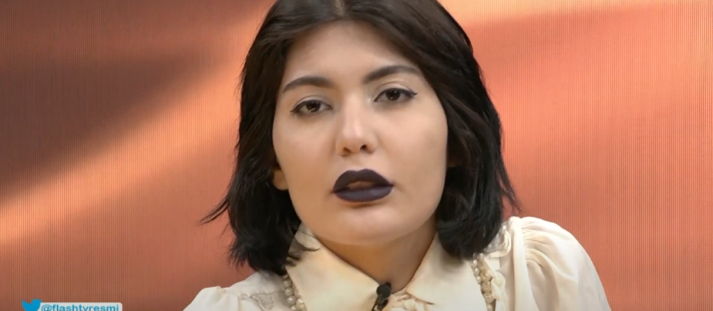 BAHAR CANDAN PROGRAMA ALIN DİYE AĞLADI .