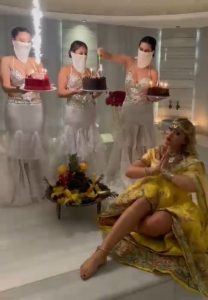 SEYHAN SOYLU YELİZ YEŞİLMEN İÇİN HAMAM KAPATTI.