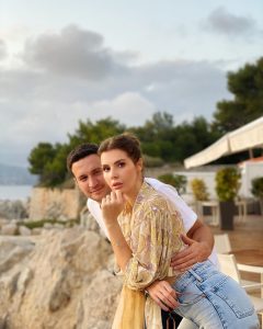 Burak Sağyaşar ve Hatice Şendil evliliklerini anlattı