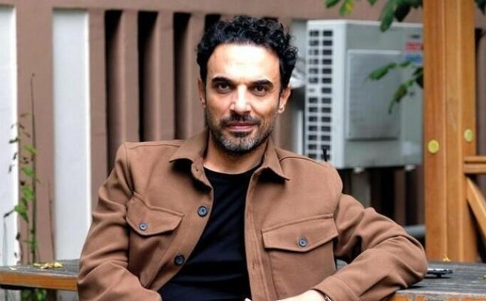 OYUNCU UĞUR ALAN SETE GELEN KIZIYLA FOTOĞRAF PAYLAŞTI