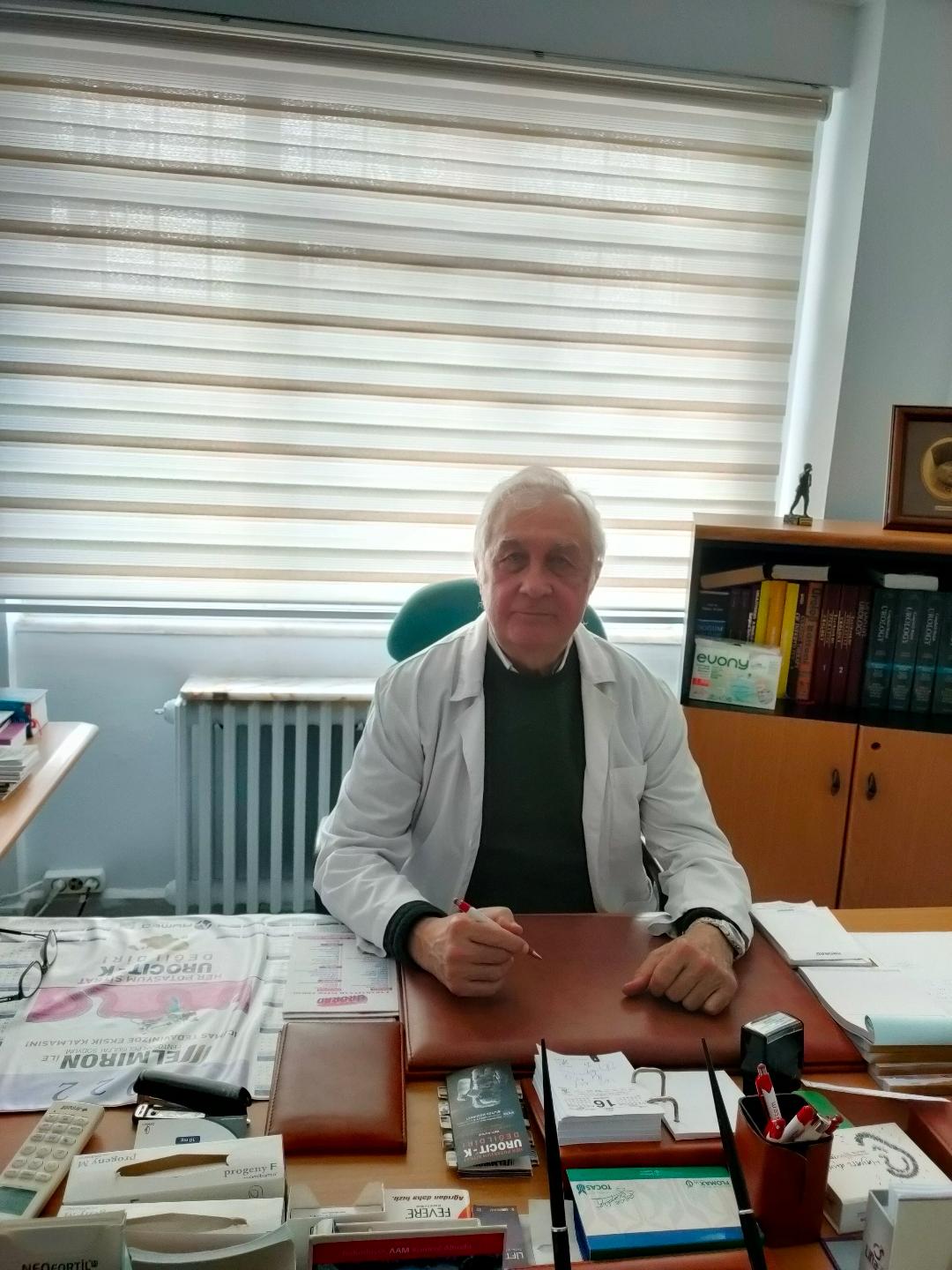 DOÇ. DR. ALİ NEJAT EĞİLMEZ'İ TANIMAYA NE DERSİNİZ?