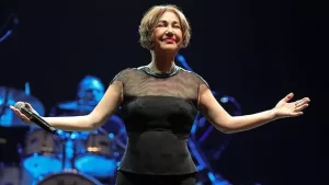 "Ev fiyatları çok yüksek" diyen Nazan Öncel'e Cenk Eren'den olay yaratacak cevap