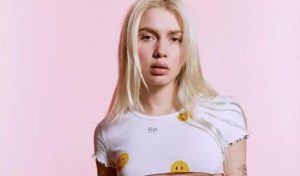 İç çamaşırlı pozu tepki çeken Aleyna Tilki "Sahte muhafazakarlar" diyerek ateş püskürdü