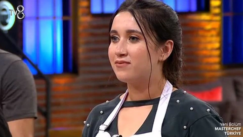 MasterChef Türkiye'yle tanınan Eslem Sena Yurt, değişimiyle ağızları açık bıraktı