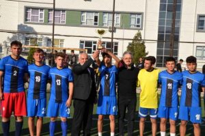 kirkagacta-29-ekim-futbol-turnuvasinda-sampiyon-anadolu-imam-hatip-lisesi-hm5OJicT.jpg