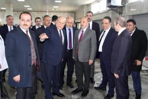 bakan-bilgin-bayburt-belediyesi-yoresel-urunler-ve-tursu-fabrikasini-gezdi-F6WqifS2.jpg