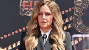 elvis-presleyin-tek-cocugu-lisa-marie-presley-evinde-hayatini-kaybetti-xgcUdrOa.jpg