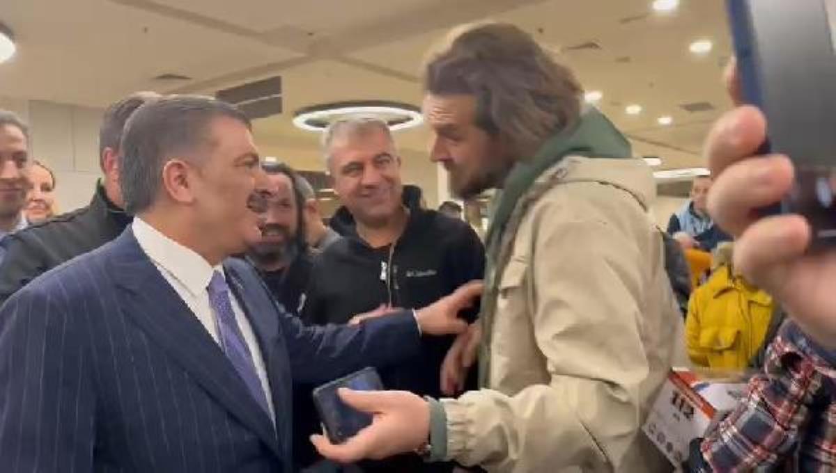 saglik-bakani-koca-istanbuldaki-hastaneleri-ziyaret-etti-gurbetciden-samimi-goruntuler-xRyfL5aF.jpg