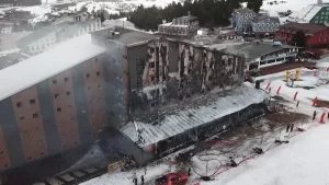 67e4f453529e7468__w1200xh675