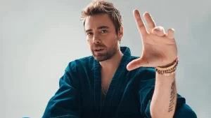 sarkici-murat-dalkilic-12-kez-ameliyat-oldu-yanlis-operasyon-hayatimi-degistirdi