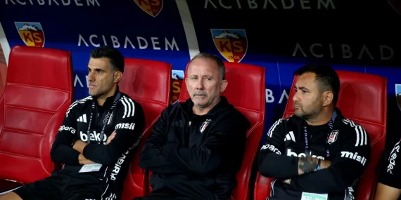 sok-gelismeye-bak-besiktas-kara-kara-dusunuyor-6-milyon-euro-buhar-oldu-9a8511