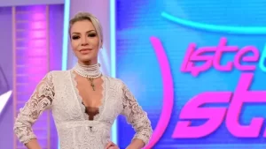 17640582632042098701