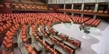 17645863701343625139