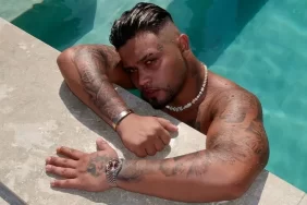 17646657392079527848