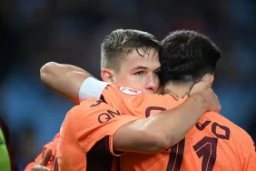 6930917dc4aac196__w1200xh800